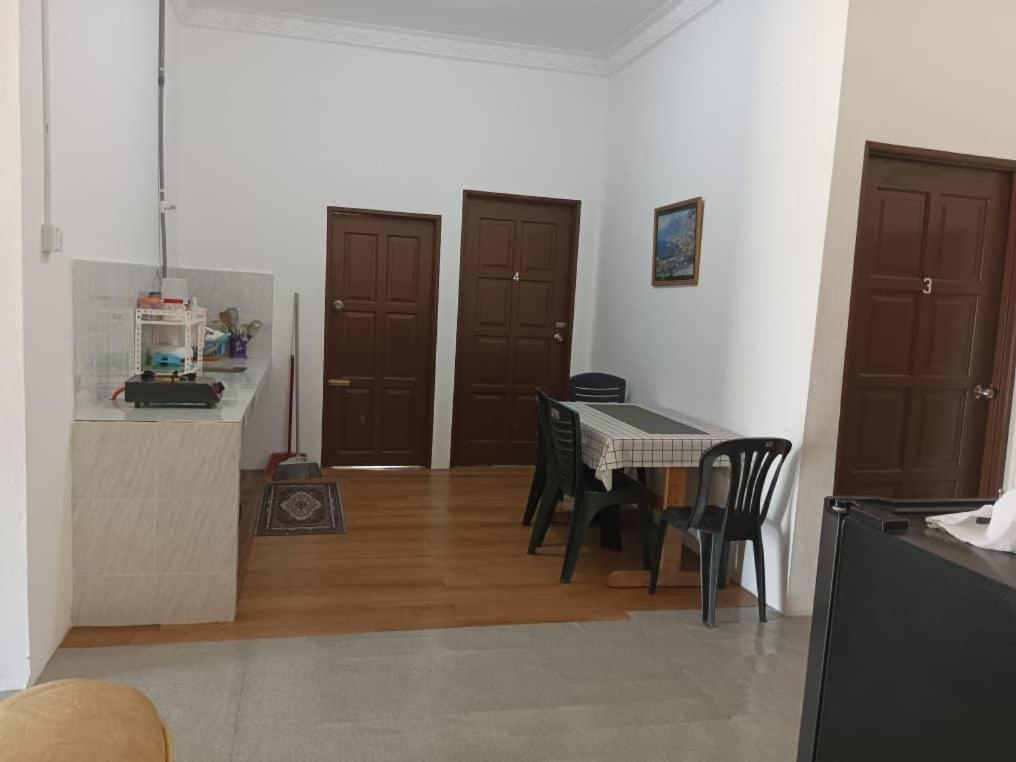 Homestay Lembah Tambunan Kampong Nail エクステリア 写真