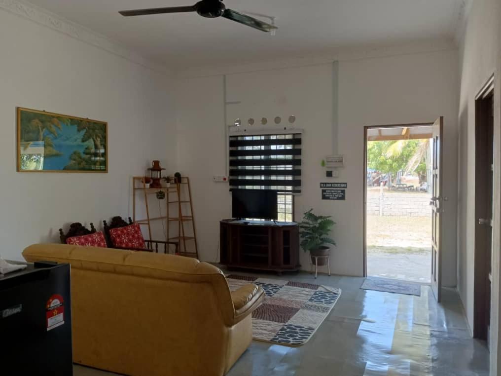 Homestay Lembah Tambunan Kampong Nail エクステリア 写真